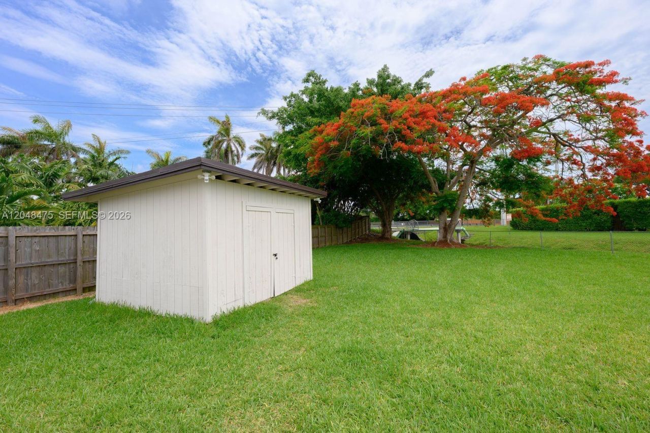 18451 SW 90th Ave, Cutler Bay, FL 33157 Photo