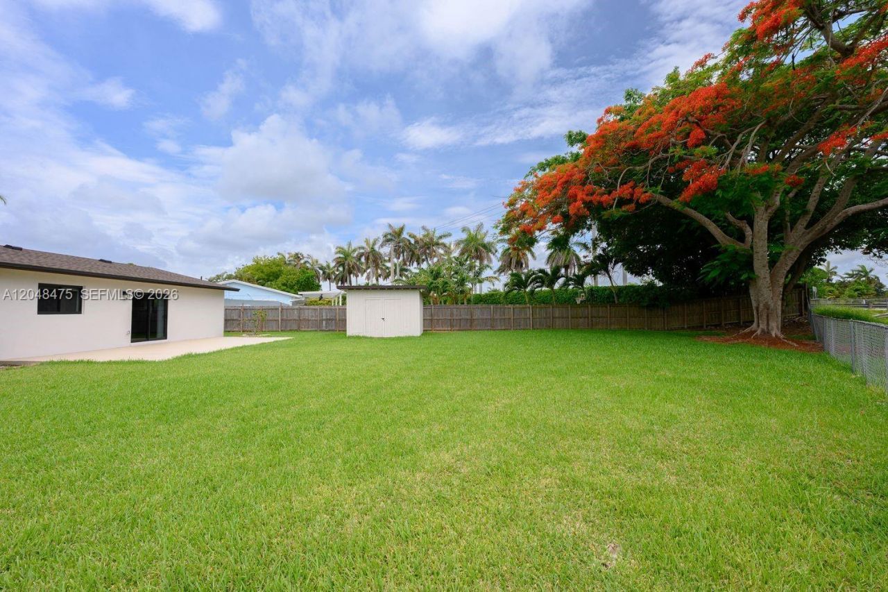18451 SW 90th Ave, Cutler Bay, FL 33157 Photo