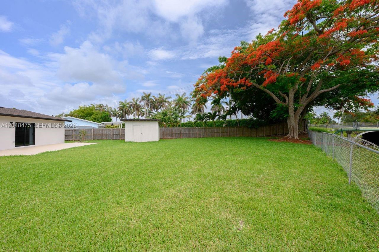 18451 SW 90th Ave, Cutler Bay, FL 33157 Photo