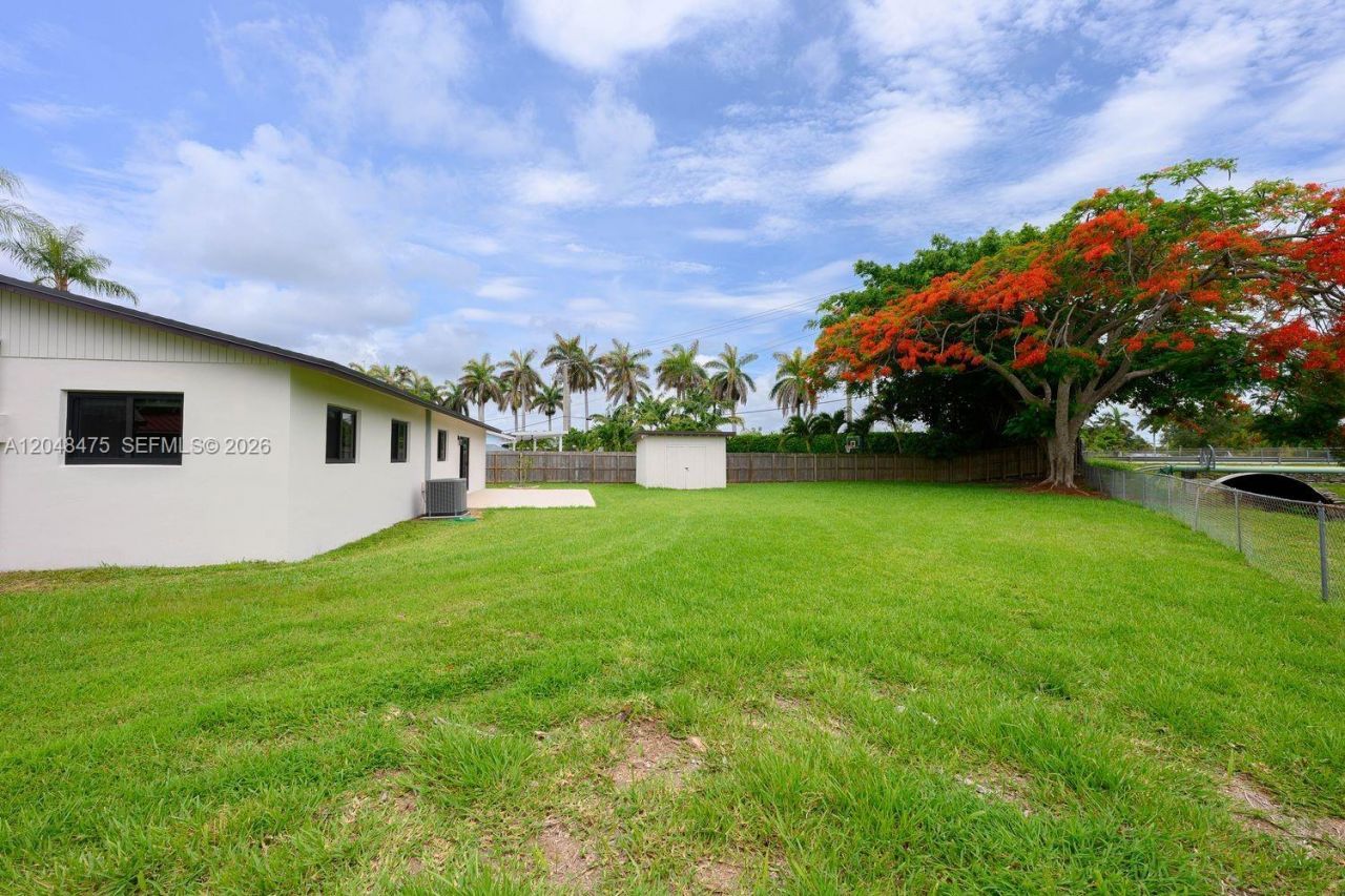 18451 SW 90th Ave, Cutler Bay, FL 33157 Photo