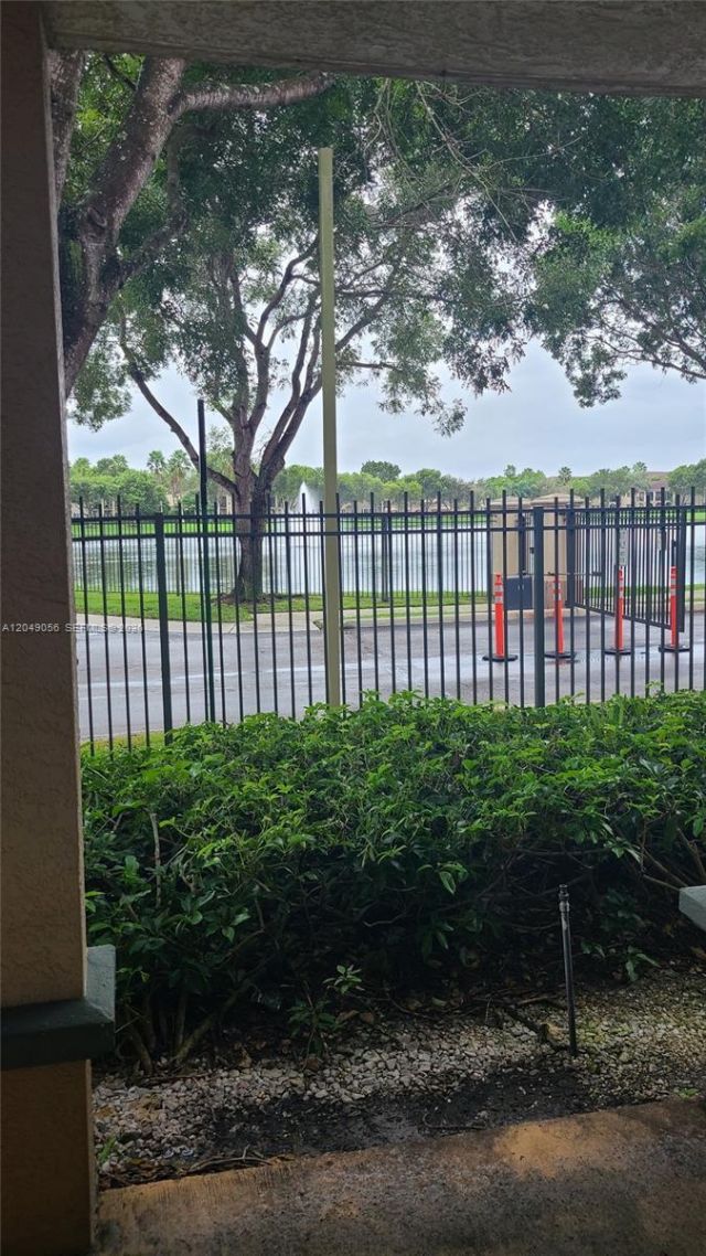 2442 Centergate Dr , Unit 101, Miramar, FL 33025 Photo