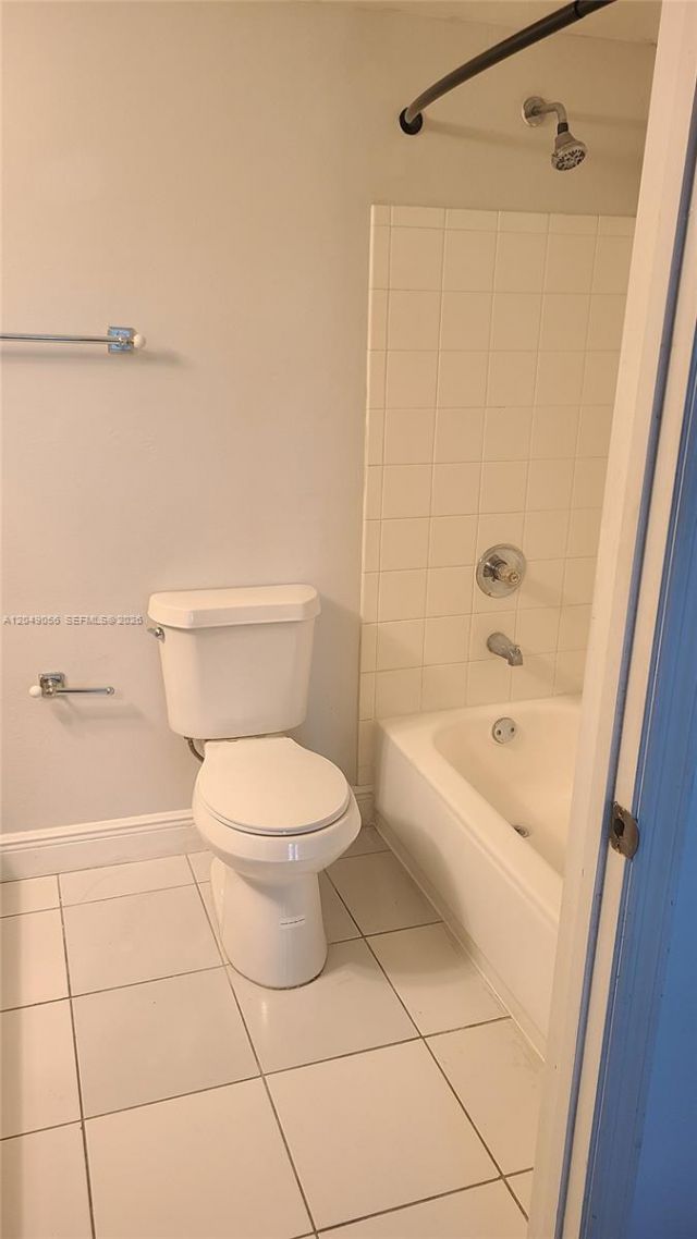 2442 Centergate Dr , Unit 101, Miramar, FL 33025 Photo
