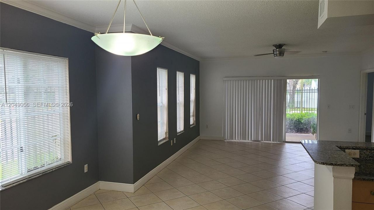 2442 Centergate Dr , Unit 101, Miramar, FL 33025 Photo