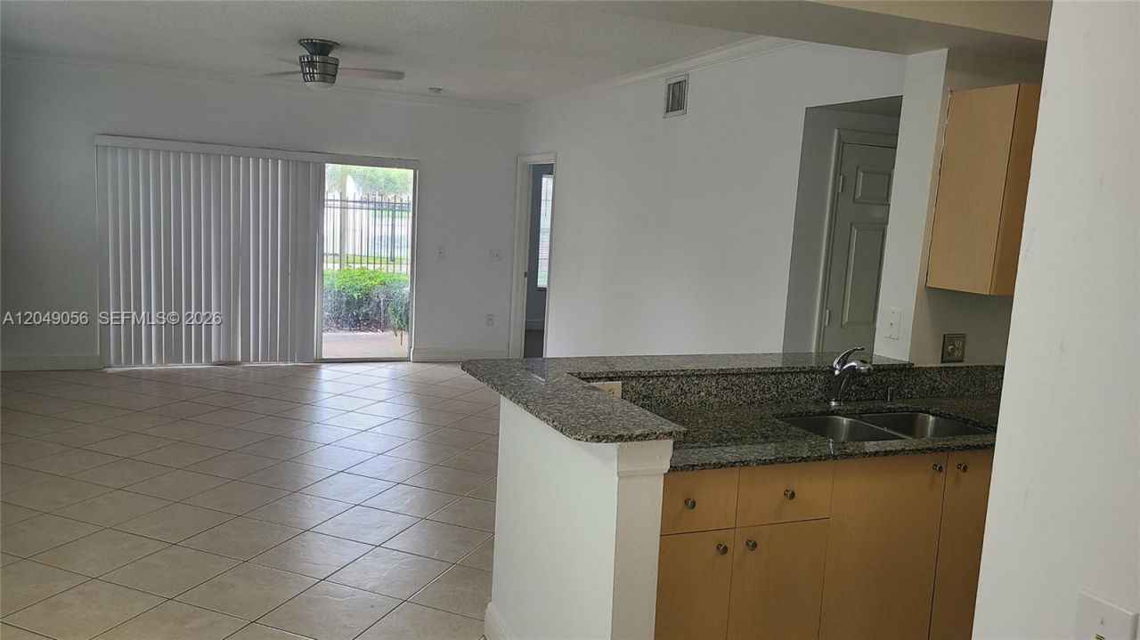 2442 Centergate Dr , Unit 101, Miramar, FL 33025 Photo