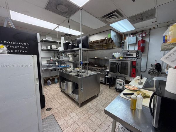 Restaurant space NW For Lease , Miami, FL 33122