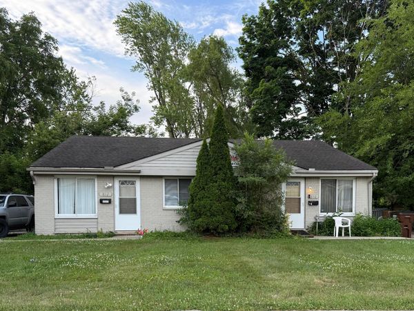 810 Young Street, Ypsilanti, MI 48198