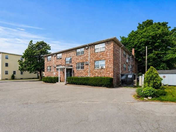 32 Bradford St, Concord, MA 01742