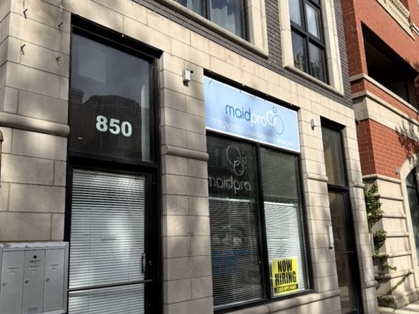 850 N Damen Avenue , Chicago, IL 60622