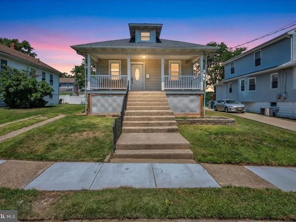 211 S CEDAR AVENUE, MAPLE SHADE, NJ 08052
