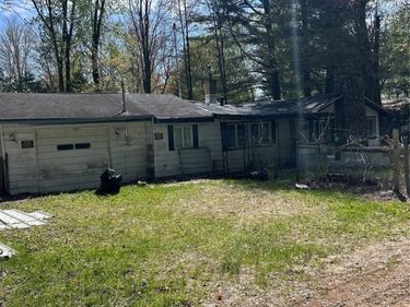 242 Hickory Street, Hay Twp, MI 48624