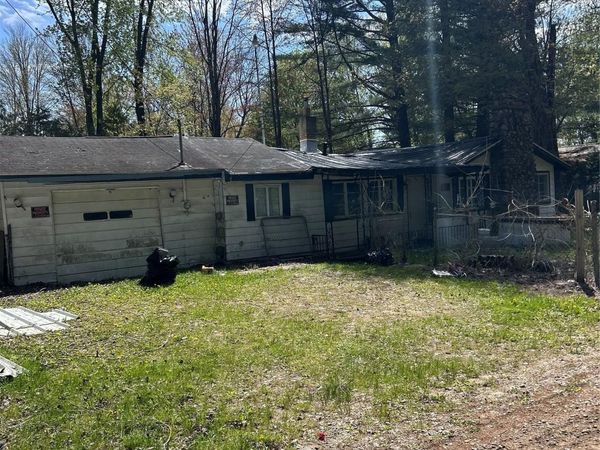 242 Hickory Street, Hay Township, Mi 48624
