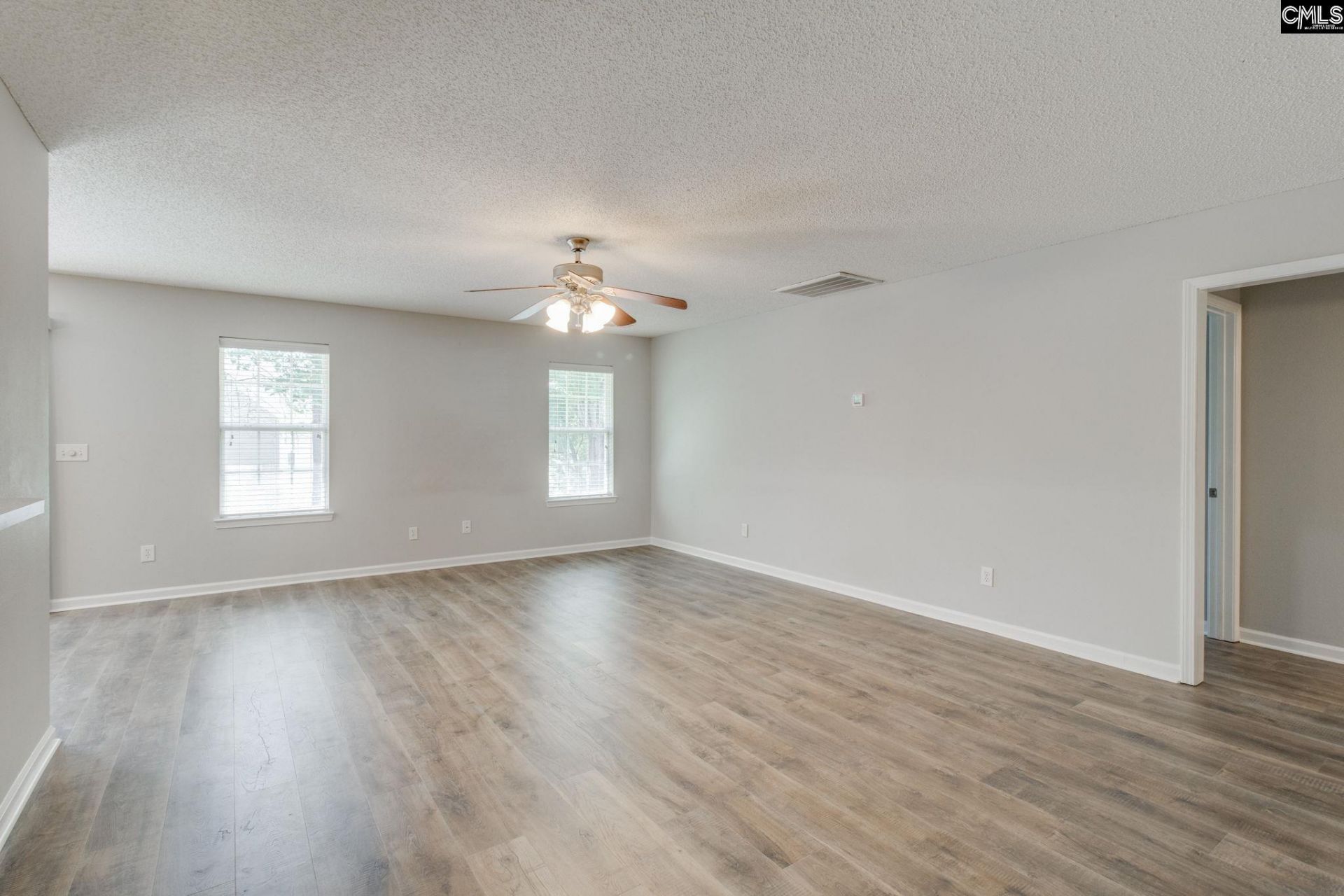 5 Redbrush Court  Photo 7