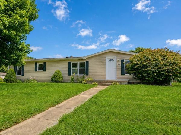 100 Plum Street, Chandler, IN 47610