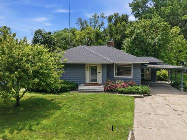 410 3rd Avenue NE, Clara City, MN 56222