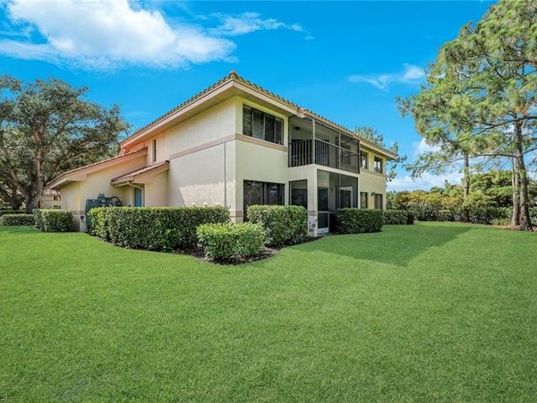 142 Bennington DR , Unit 8, NAPLES, FL 34104