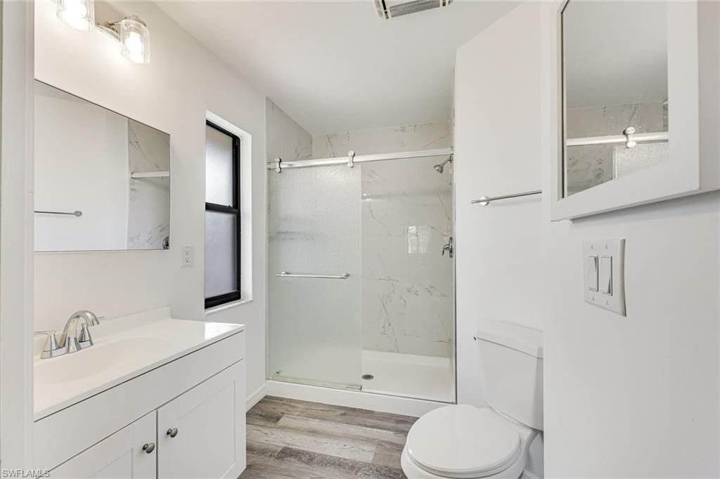 142 Bennington Dr, Unit 8, Naples, FL 34104 Photo