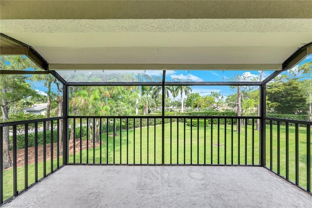 142 Bennington Dr, Unit 8, Naples, FL 34104 Photo