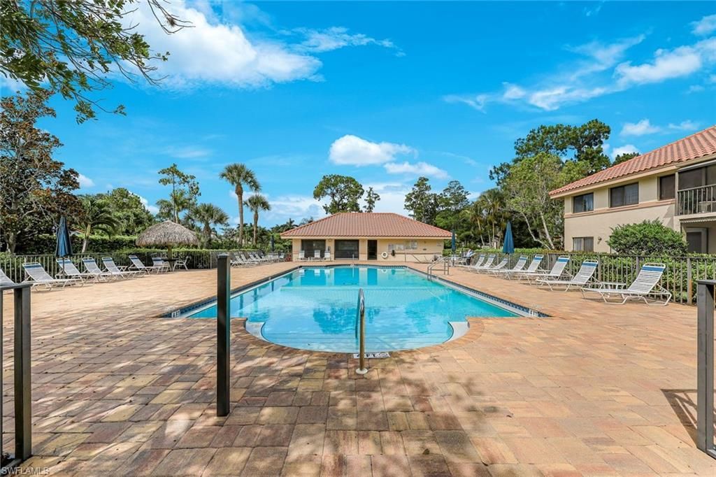 142 Bennington Dr, Unit 8, Naples, FL 34104 Photo