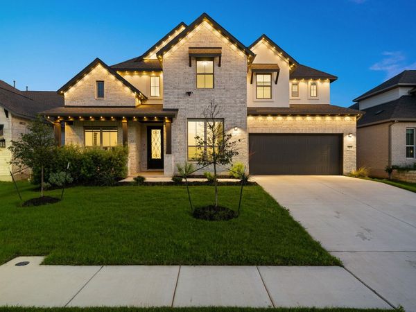 372 Hollister DR , Liberty Hill, TX 78642