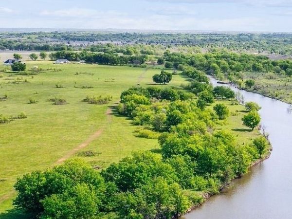 E 370 Road, Claremore, OK 74017