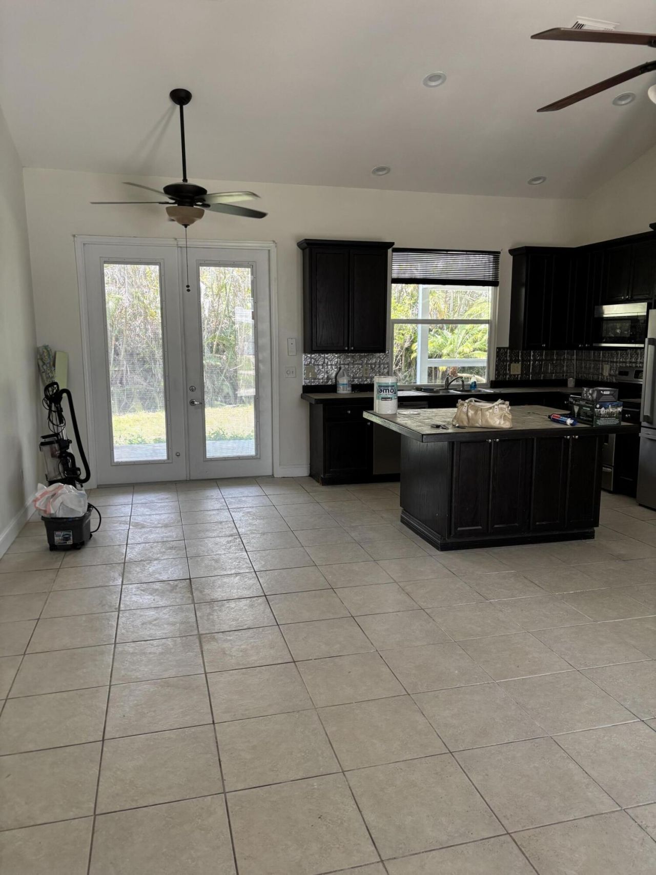 533 NW Avon Avenue, Port Saint Lucie, FL 34983 Photo