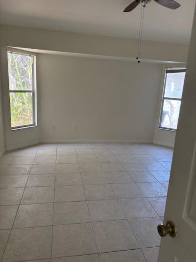 533 NW Avon Avenue, Port Saint Lucie, FL 34983 Photo