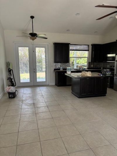 533 NW Avon Avenue, Port Saint Lucie, FL 34983 Photo