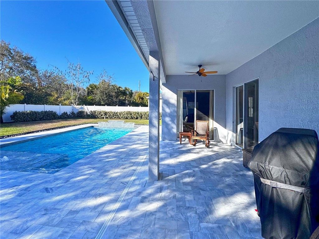 153 37th Drive Sw, Vero Beach, FL 32968 Photo