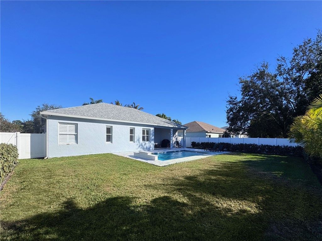 153 37th Drive Sw, Vero Beach, FL 32968 Photo