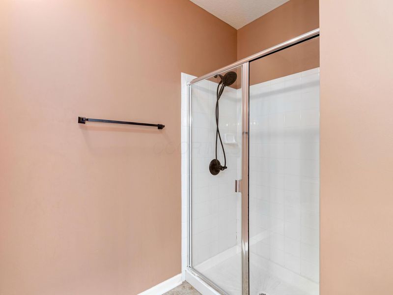 1413 Carylake Circle, Columbus, OH 43240 Photo 18
