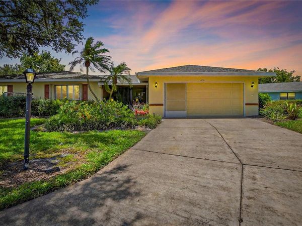 2221 IVAN COURT , SUN CITY CENTER, FL 33573