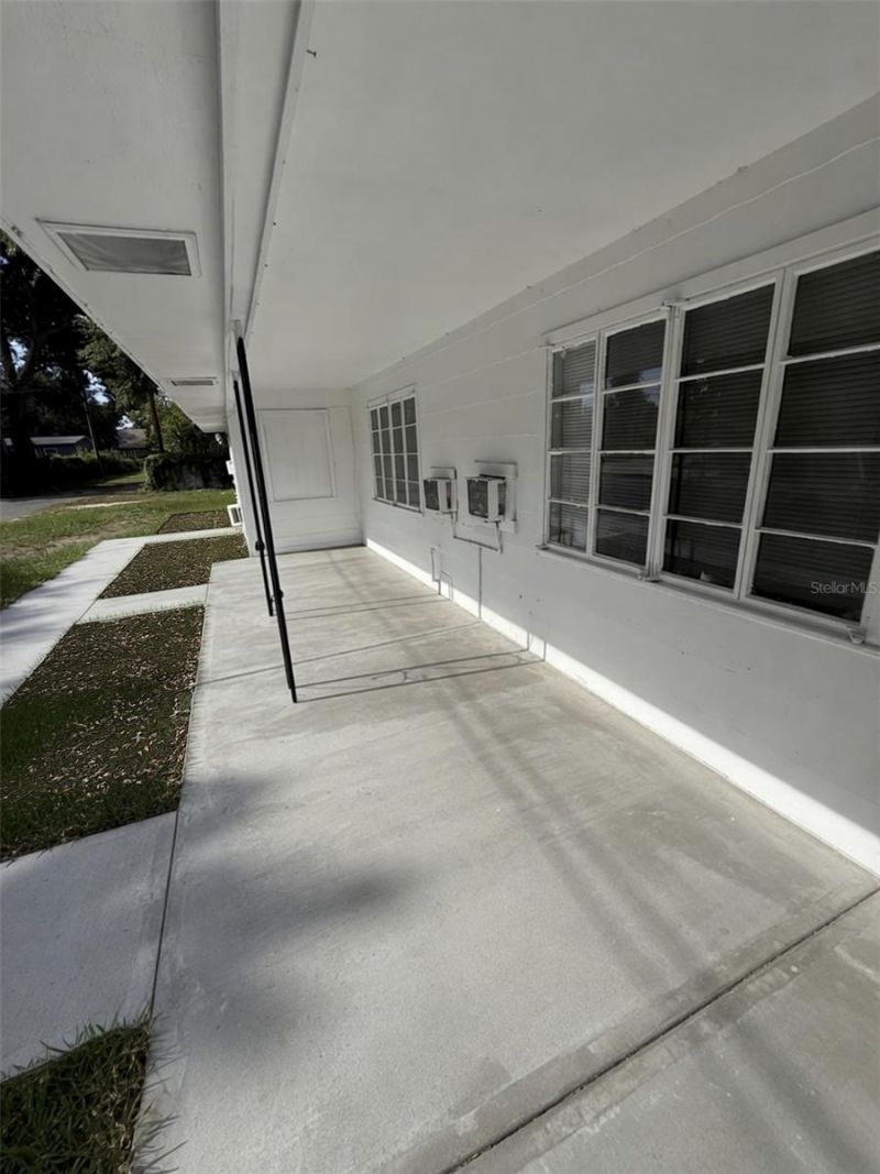 935 17th Avenue S, Saint Petersburg, FL 33705 Photo