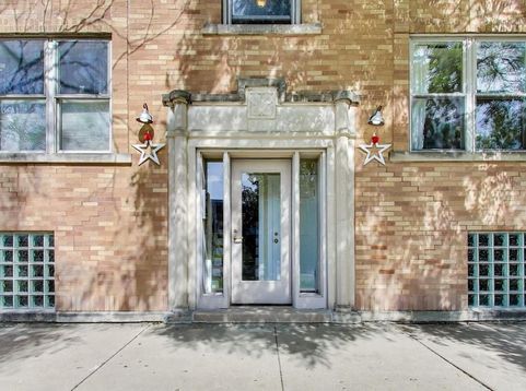 Main Photo