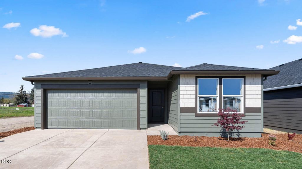 2619 Addysen Park Way, Medford, OR 97501 Main Photo
