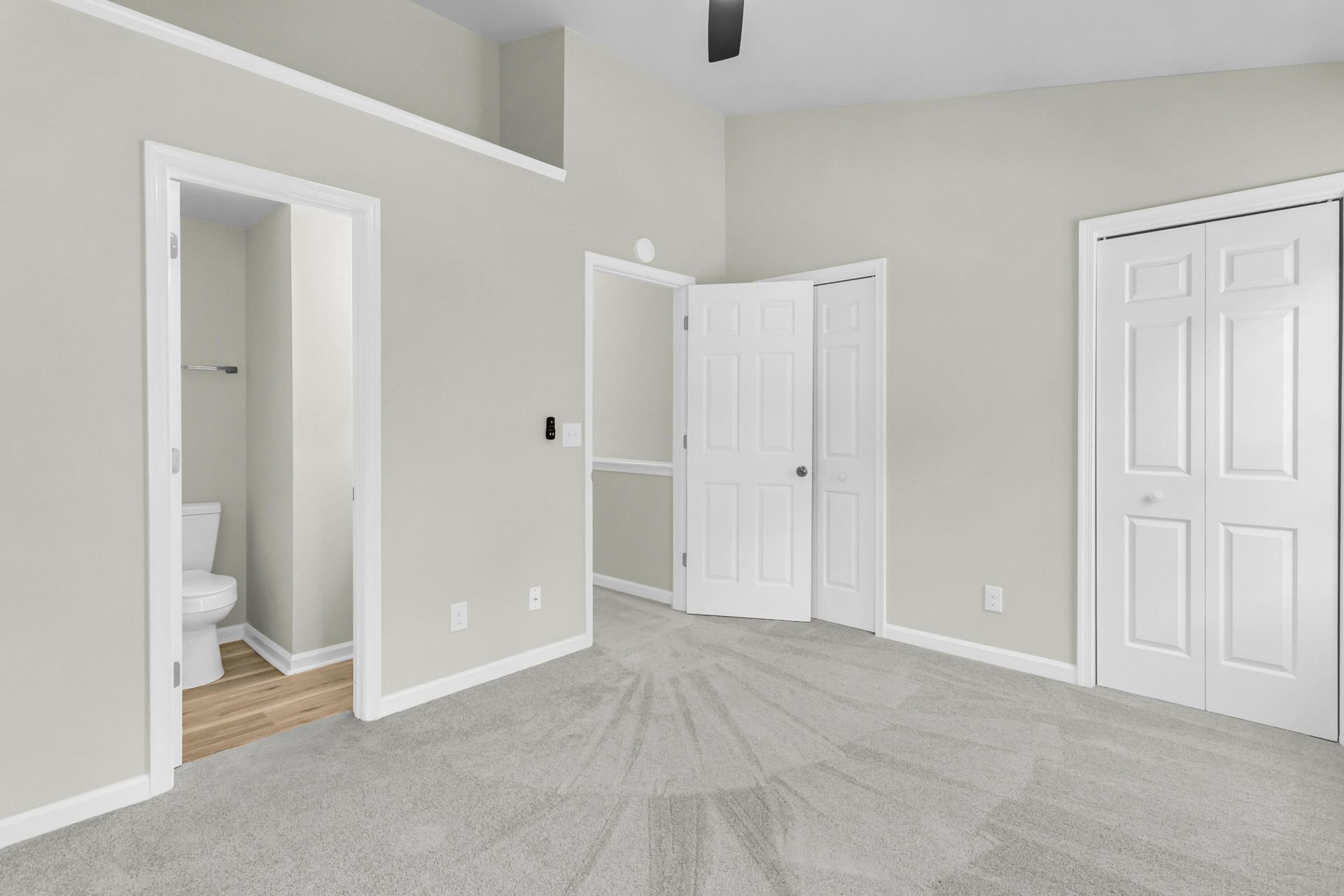 907 Reserve Way Photo 14
