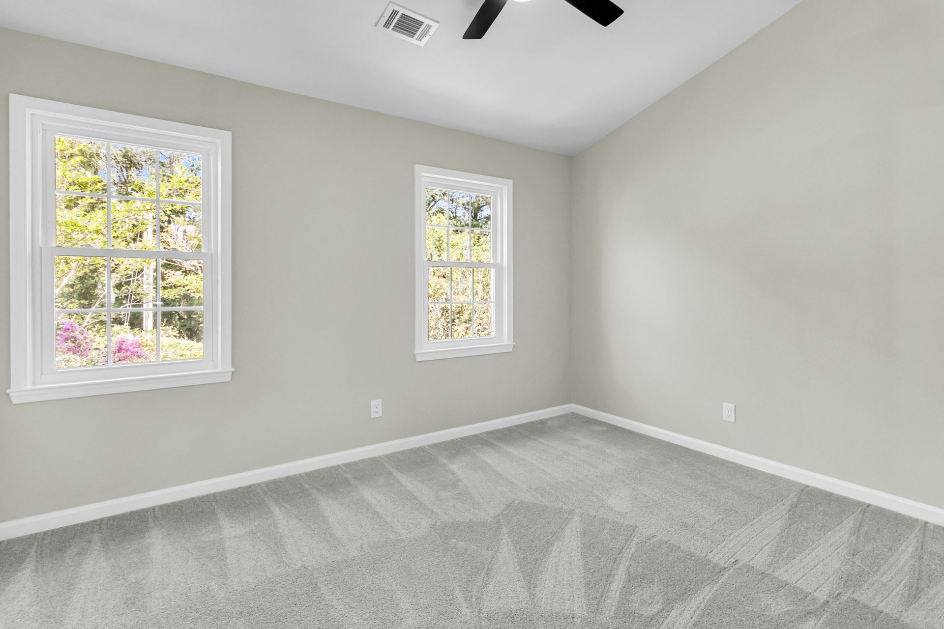 907 Reserve Way Photo 15