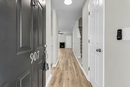907 Reserve Way photo 4