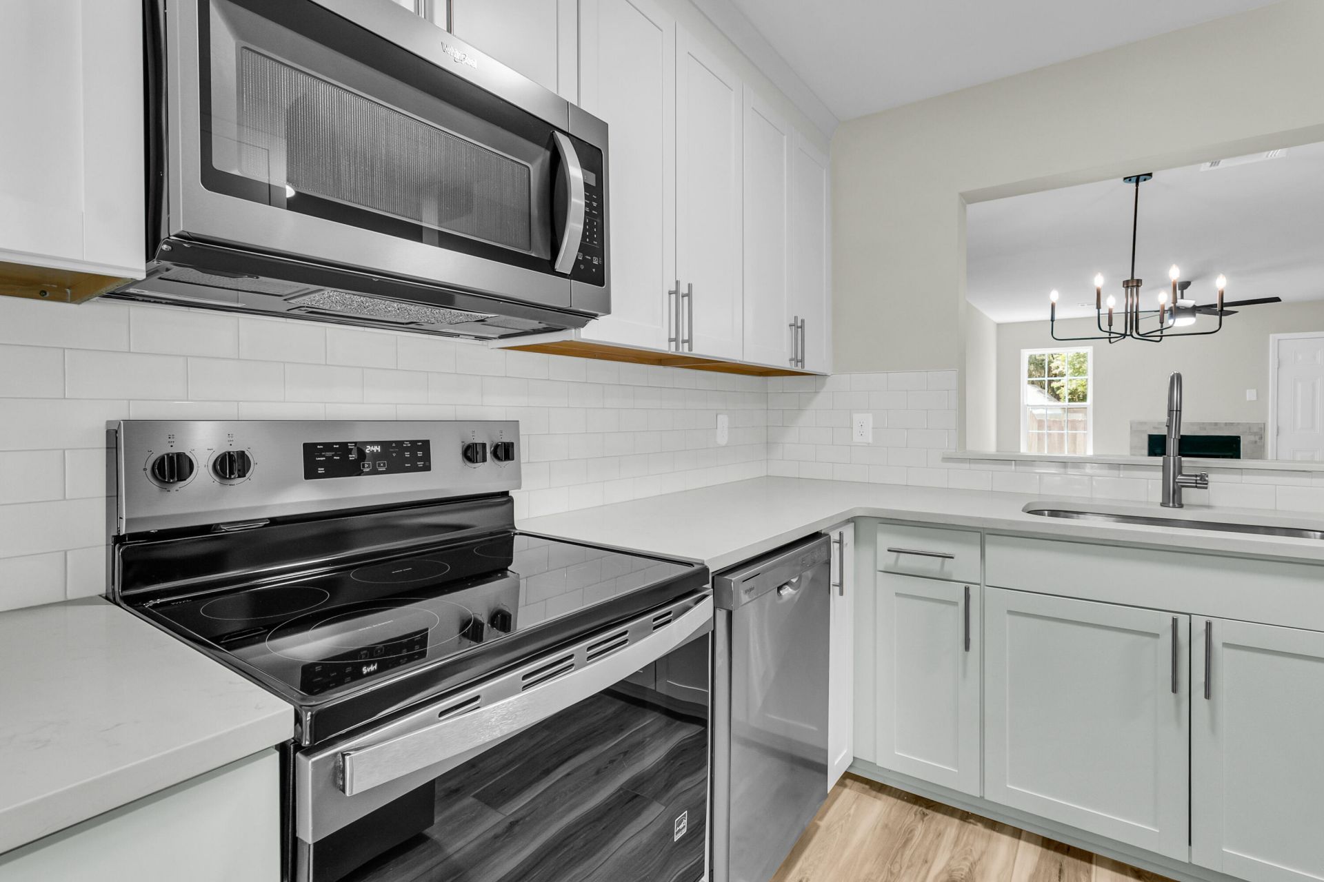 907 Reserve Way Photo 5
