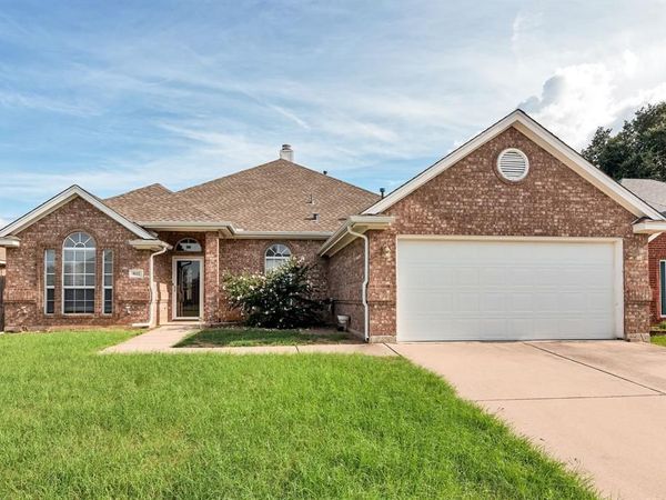 9112 Tyne Trail, Fort Worth, TX 76118