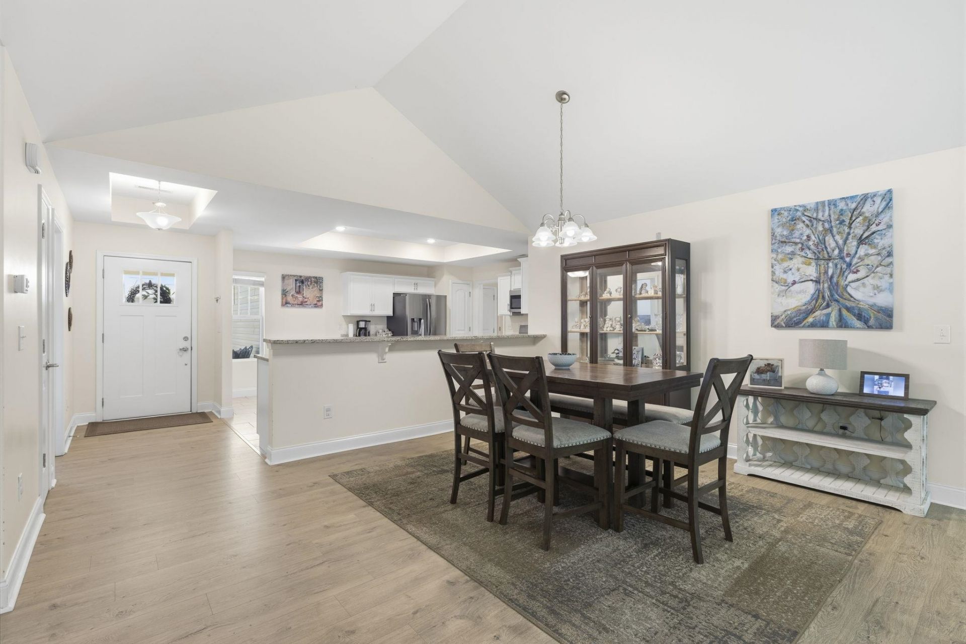 912 Cygnet Dr. Photo 4