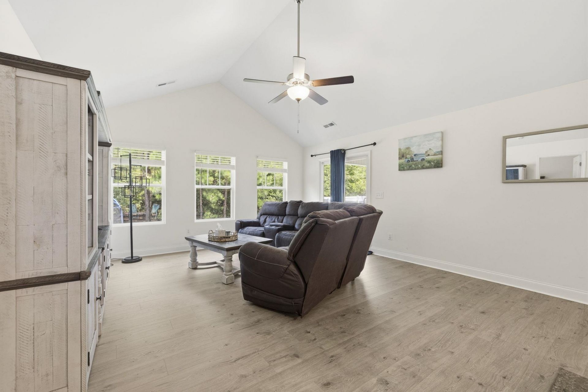 912 Cygnet Dr. Photo 6