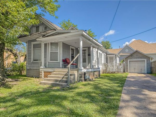 116 W 9th Street, Pittsburg, KS 66762