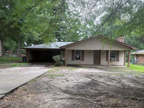 606 Hacienda Avenue, Hattiesburg, MS 39402