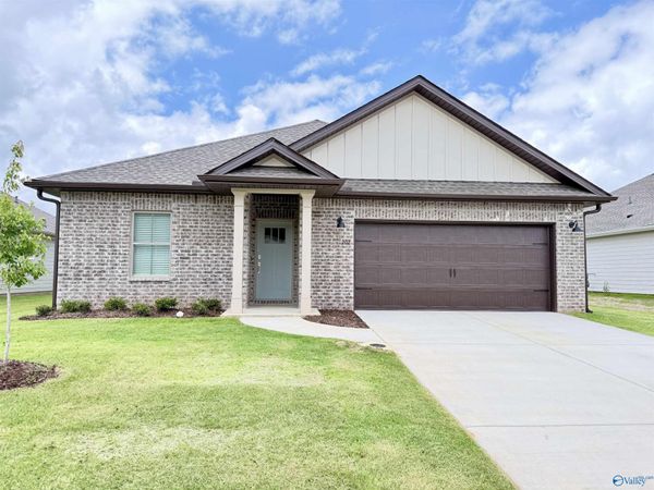202 Cobbdale Park Drive, Harvest, AL 35749