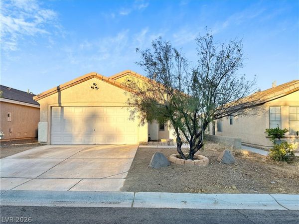 7868 Steamboat Springs Court, Las Vegas, NV 89139