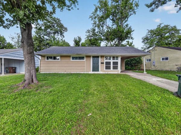 8760 Grenada Drive, Cincinnati, OH 45231