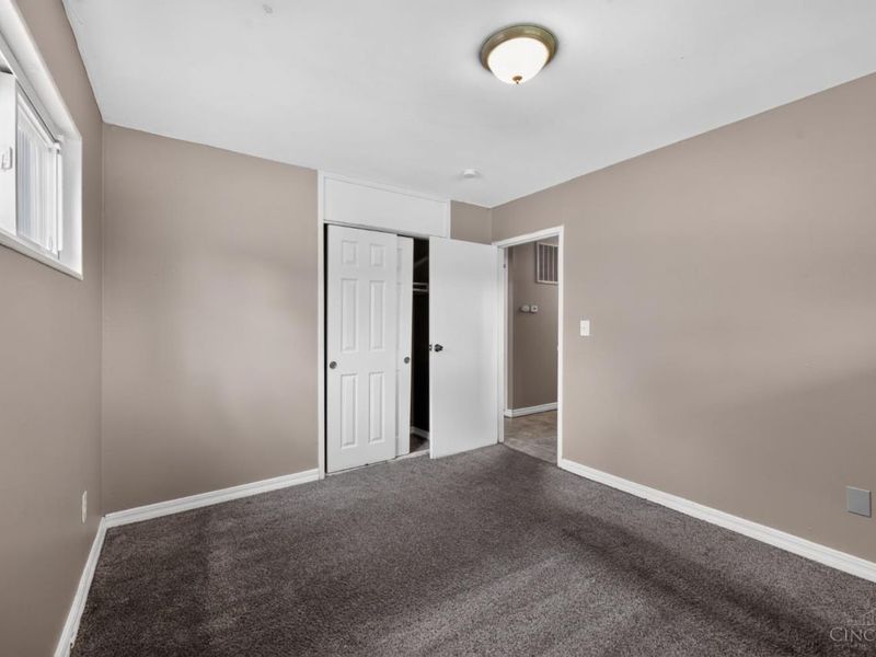 8760 Grenada Drive, Cincinnati, OH 45231 Photo 18