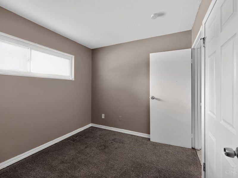 8760 Grenada Drive, Cincinnati, OH 45231 Photo 19