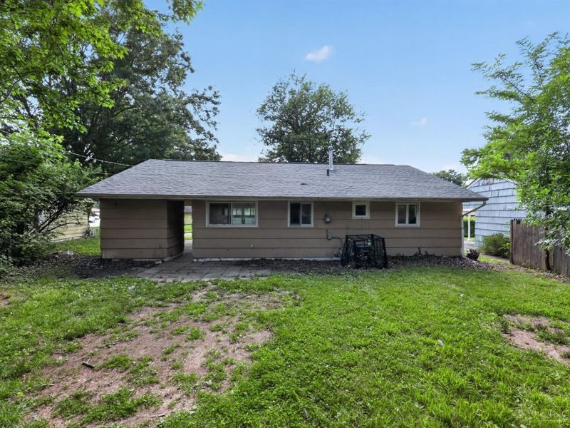8760 Grenada Drive, Cincinnati, OH 45231 Photo 4