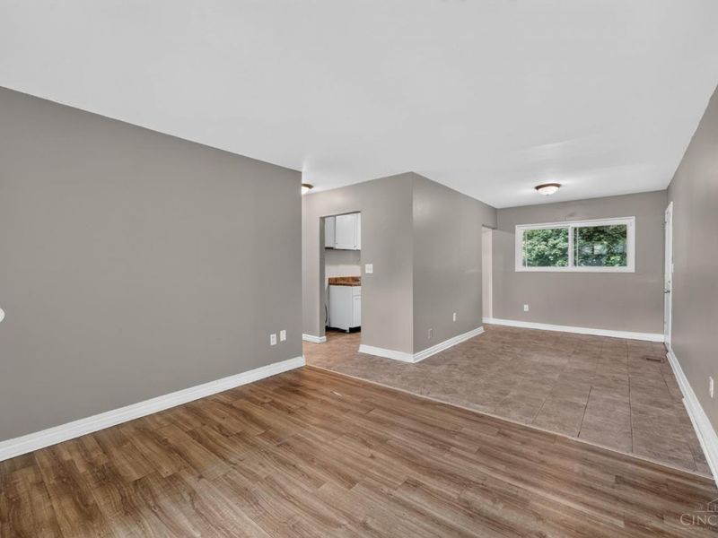 8760 Grenada Drive, Cincinnati, OH 45231 Photo 6
